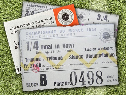 FIFAワールドカップ1930年大会からのFIFAワールドカップチケットデザイン